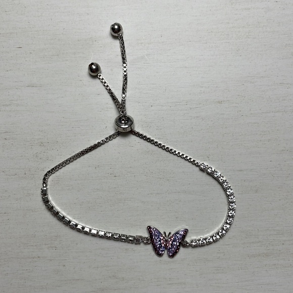 Butterfly silver adjustable bracelet. - Picture 1 of 6